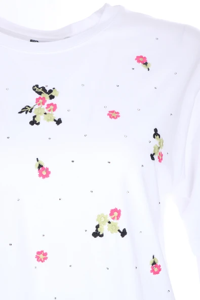 On Oversize Nakışlı Kısa Kol Kadın Bluz - Minimalist Tarz - 13