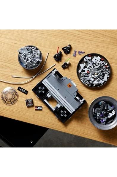 LEGO 75352 Star Wars Emperor's Throne Room Diorama - 9