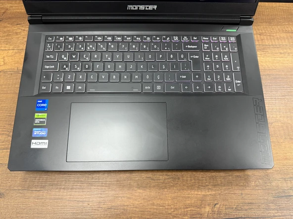 Monster Tulpar T7 V26.1.2 Intel Core i7 13700H 32GB RAM 1TB SSD RTX4060 17.3” FHD 144Hz (İKİNCİ EL) - 2