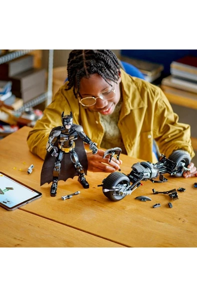 LEGO DC Batman: Batman Yapım Figürü ve Bat-Pod Motosiklet 76273 - 12 Yaş ve Üzeri Süper Kahram - 3