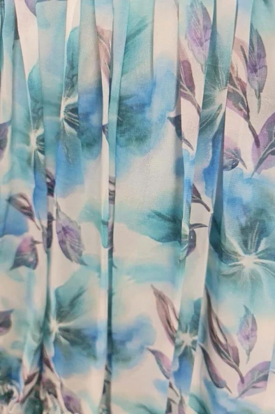 Kız Çocuk Yakası ve Omuzları Fırfır Detaylı Çiçek İşlemeli Pliseli Mavi Elbise - Resim 6