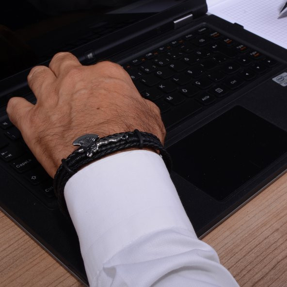 Balta Figürlü Çelik Aksesuarlı Deri Bileklik - 2