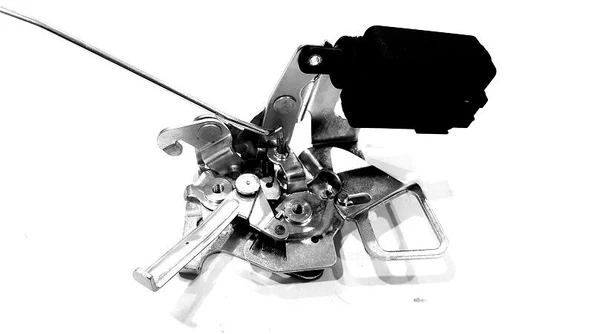 Kapı Kilidi Ön Sağ Elektrikli Renault R9 ürün görseli 1