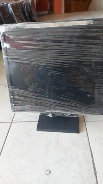 Lenovo ThinkVision 9227-AG1 V1YX532 5:4 VGA LCD TFT TN 1280x1024 17 Inch PC Monitor 2.EL KULLANILMIŞ