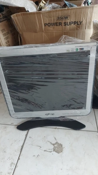 Philips 170C6  17 INC LCD MONİTÖR 2.EL KULLANILMIŞ