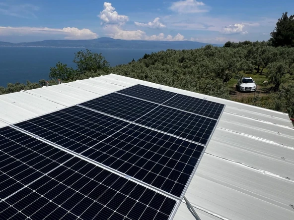 3 Adet Güneş Paneli İçin Aleminyum 4 Adet Orta Klemp 4 Adet Son Klemp - 6