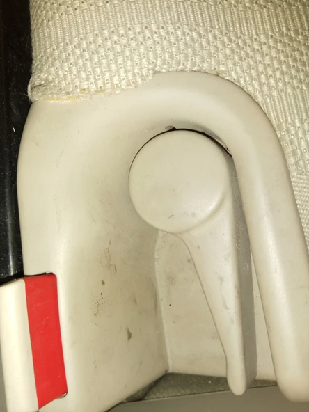 Audi A4 B6 arka koltuk katlama mandalı siyah