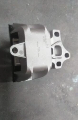 WISCO 1J0199555BB Motor Kulağı Sol Audi A3 VW Golf 4 Bora 1.8 T 1.9 TDI 98 -