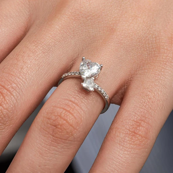 Beyaz Zirkon Taşlı Kalpli 925 Gümüş Yüzük Kadın - 6