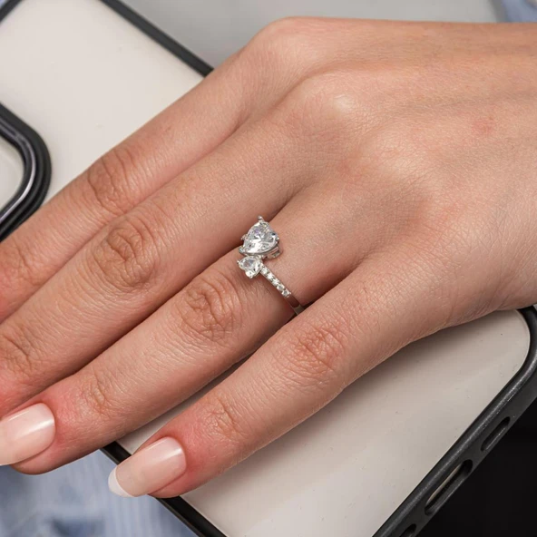 Beyaz Zirkon Taşlı Kalpli 925 Gümüş Yüzük Kadın - 5