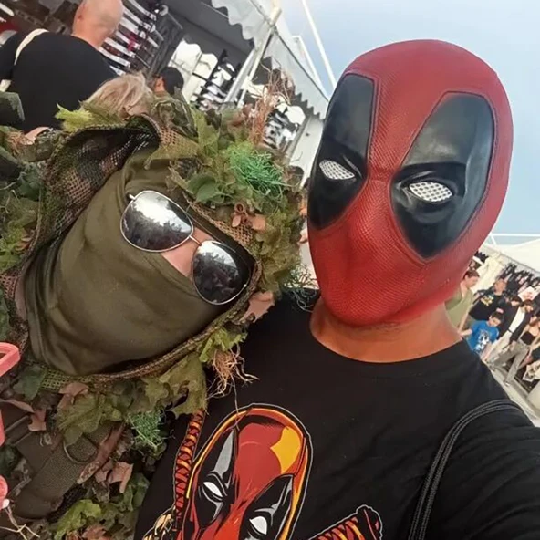 Deadpool Cosplay Maskesi - A Renk - Yetişkin Parti Kostümü - 3