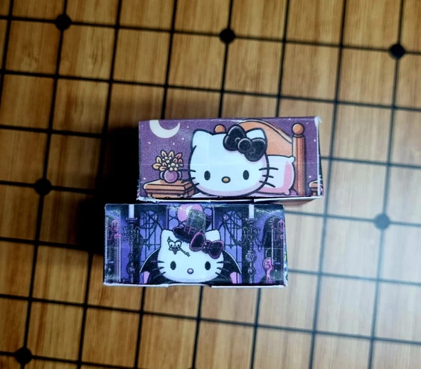 HELLO KITTY MİNİ PLASTİK İSKAMBİL DESTELERİ KUTU OYUN KARTLARI - 5