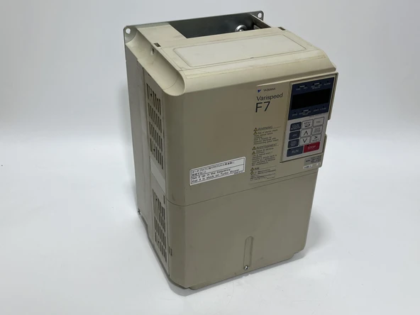 Yaskawa Varispeed F7 Motor Sürücü İnverter 15kW 2.El - Resim 2