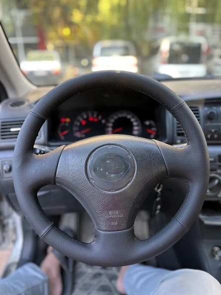 Toyota Corolla (2002-2004) Araca ÖZGÜ DİKMELİ Direksiyon Kılıfı DÜZ DERİ ürün görseli