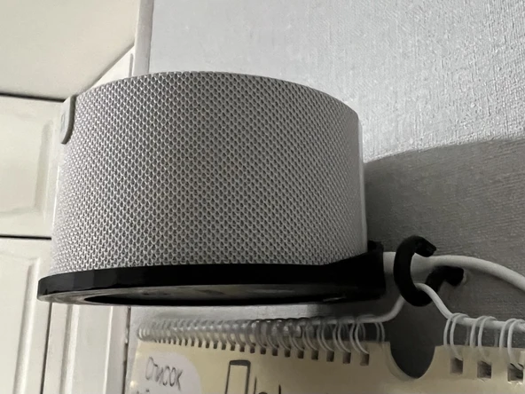 Bir saat ile Yandex mini 2 - duvar sütun duvarında bir braket (Plastik Aparattır!!!) - 2