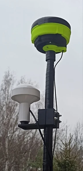 Dış mekan GNSS anteninin (Glonass, GPS) tentürle takılması. (Plastik Aparattır!!!)