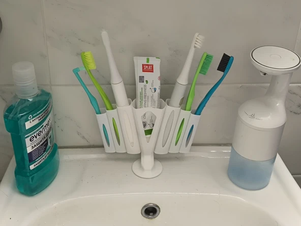 Byr Lavabo için stoper. Diş fırçaları için organizatör. (Plastik Aparattır!!!) 3D - 2