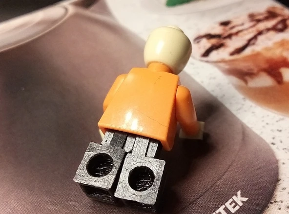 LEGO uyumlu bir adam için bacaklar (Plastik Aparattır!!!)