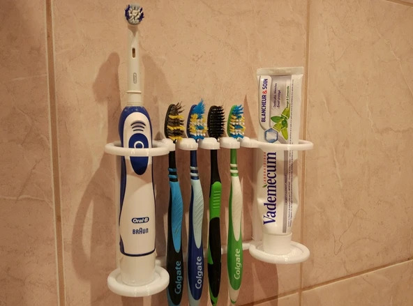 Byr Diş fırçaları ve diş macunu için tutucu. (Plastik Aparattır!!!) 3D - 3