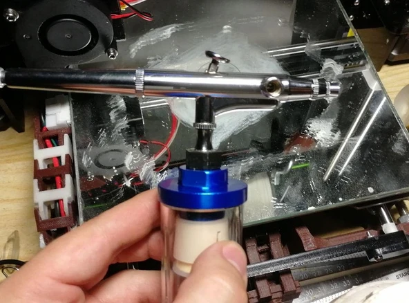 Airbrush için 1/4 (dış) ile 1/8 (iç) arası adaptör (Plastik Aparattır!!!)