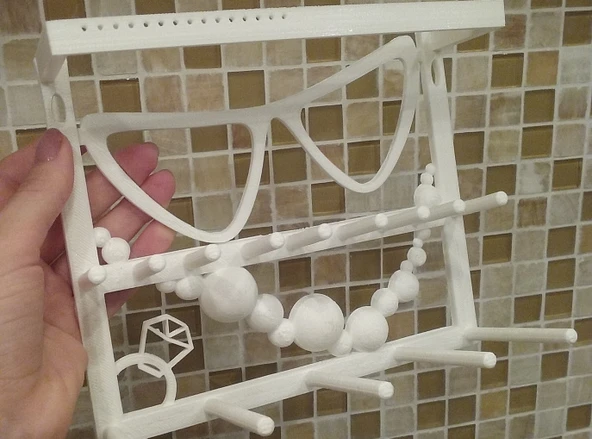 Byr Gözlük, küpe, yüzük, bilezik için askı (Plastik Aparattır!!!) 3D ürün görseli