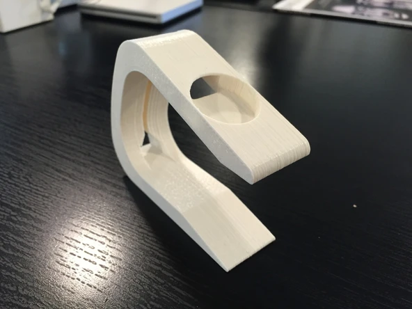 Apple Watch için şarj istasyonu (Plastik Aparattır!!!)