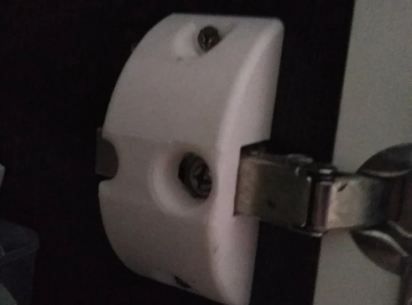 Byr Dolap Menteşe Bağlantı Elemanı (Plastik Aparattır!!!) 3D