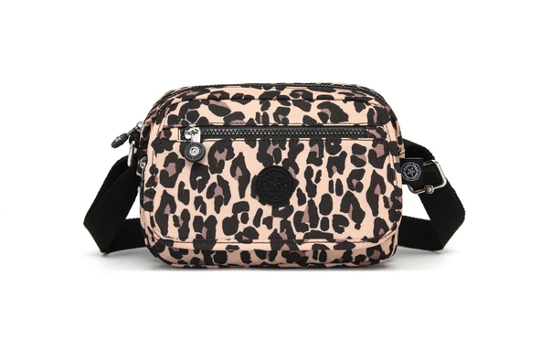 Smart Bags Postacı Kadın Çantası Krinkıl Kumaş 3166 ürün görseli