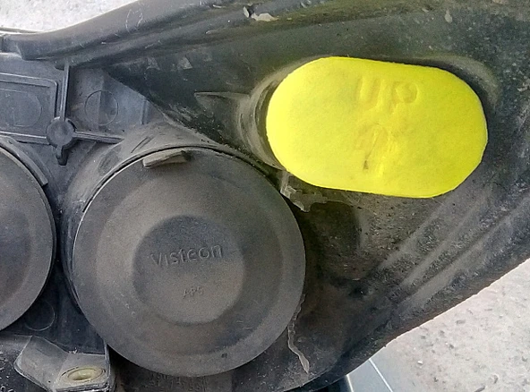 Ford Focus 2+ için far kapağı (Plastik Aparattır!!!)