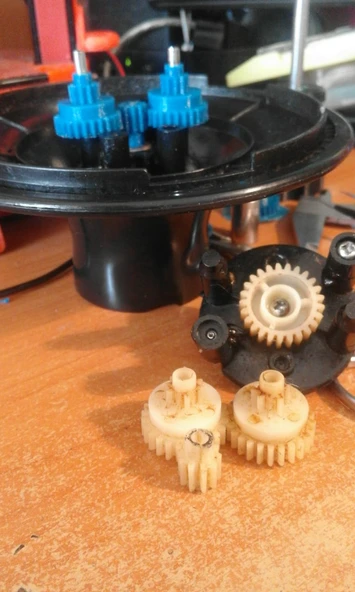 blender 25 x 10 diş bilinmiyor (Plastik Aparattır!!!) - 2