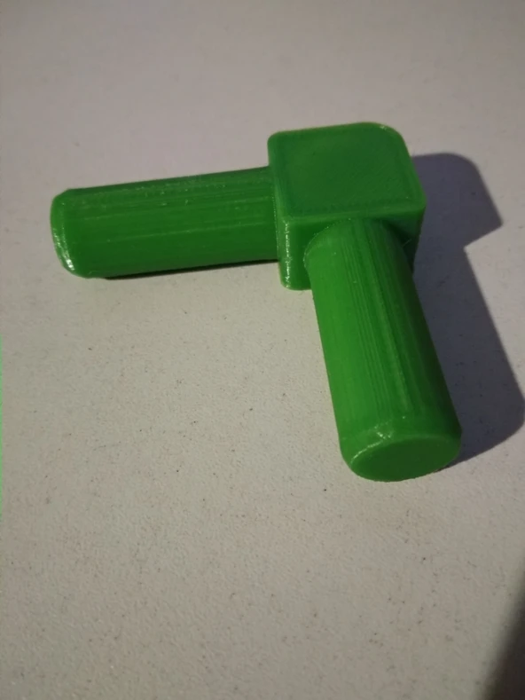 Tente borularının bahçe salıncağına bağlantı açısı (Plastik Aparattır!!!)