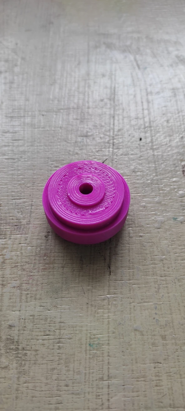 Kanepenin tekerleği f33xf5.5x18mm (Plastik Aparattır!!!)