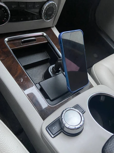 İPhone 13 Mini Mercedes Glk Tutucu (Plastik Aparattır!!!) - 3