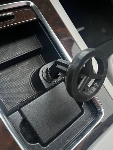 İPhone 13 Mini Mercedes Glk Tutucu (Plastik Aparattır!!!) - 2