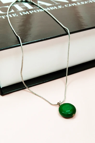 Zümrüt Doğal Taşı Zincirli El Yapımı Kolye Uç: 1,5 cm Zincir: 20 cm Kutulu - Resim 3