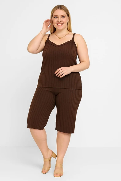 KADIN Büyük Beden İp Askılı Bluz ve Kapri Alt Üst Pijama Takımı