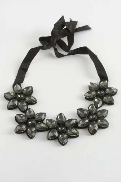 Çiçek Taşlı Yaka Kolye - Resim 5