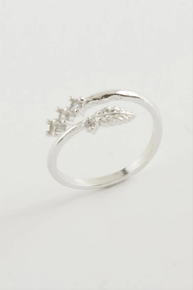 Yaprak Zirkon Taşlı Yüzük ürün görseli