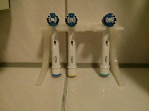 ZahnbuerstenhFuer Oral B / Diş Fırçası Tutucu Oral B Plastik Aparat