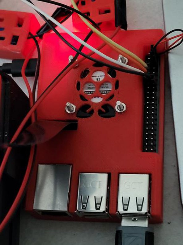 Raspberry Pi 3 B + Vantilatör Ve Kamera İle Kılıf Plastik Aparat - 2