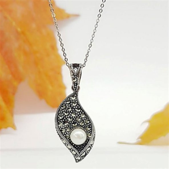 Markazit Taşlı İncili 925 Ayar Gümüş Kolye ürün görseli