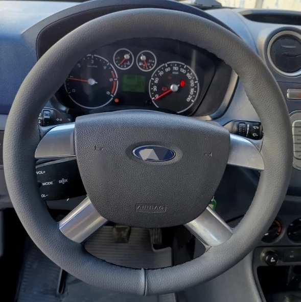 DİKİŞLİ DİREKSİYON KILIFI FÜME RENK DERİ SİYAH DİKİŞLİ F ORD CONNECT İÇİN - Resim 2