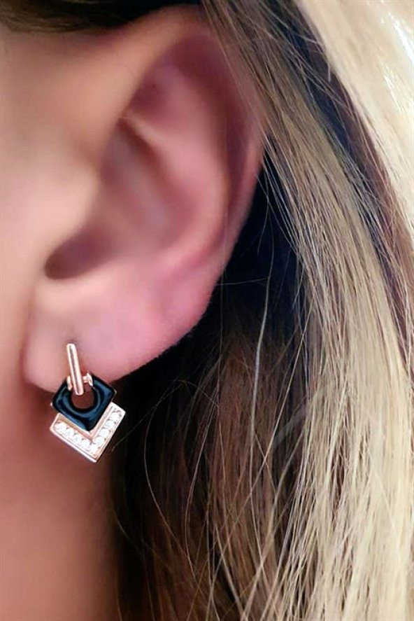 Mineli Gümüş Rose Tasarım Küpe ürün görseli