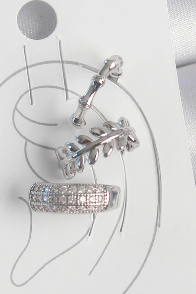 Pirinç Gümüş Renk Zirkon Taşlı 3'Lü Model Yaprak Figür Kadın Kıkırdak Küpe - TJ-BKP10564 ürün görseli 1