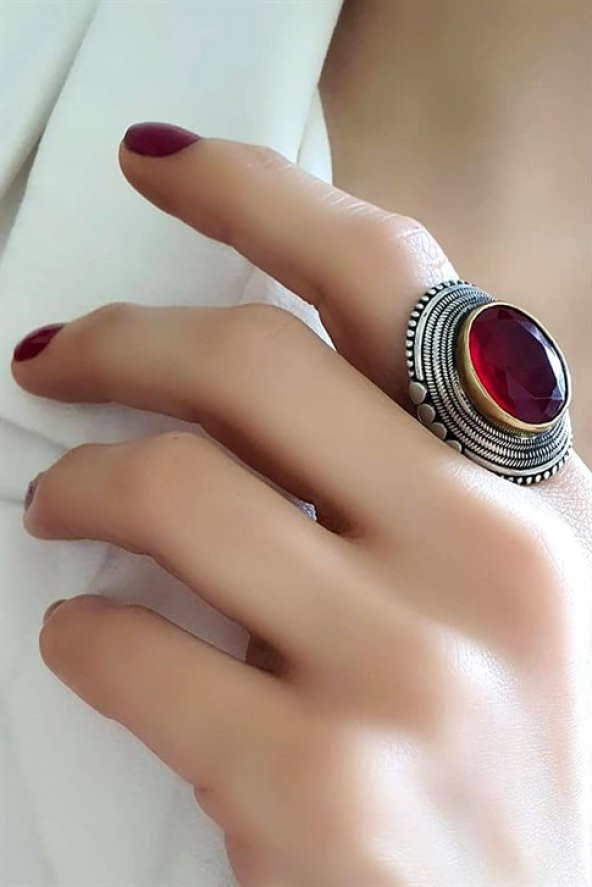 Kök Yakut Taşlı Gümüş El İşi Tasarım Yüzük ürün görseli