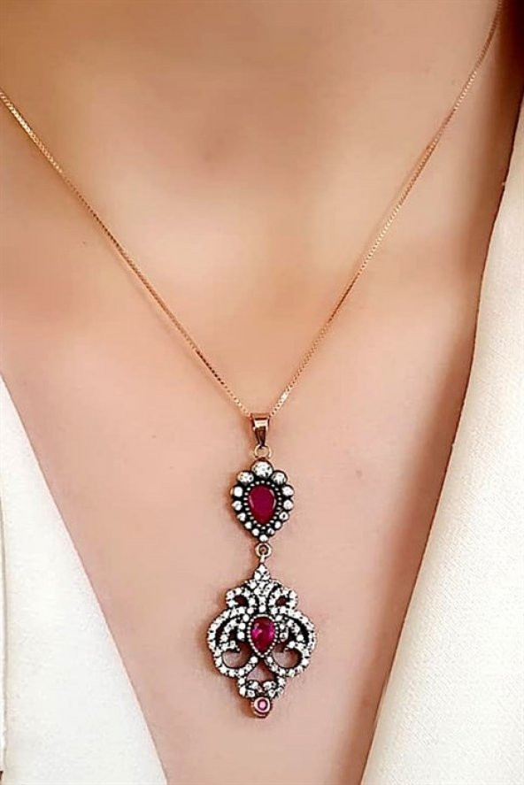 Elmas İsciliginde Zirkon Taşlı Ve Kök Yakut Taşlı 925 Ayar Gümüş Rose Otantik Kolye - 1