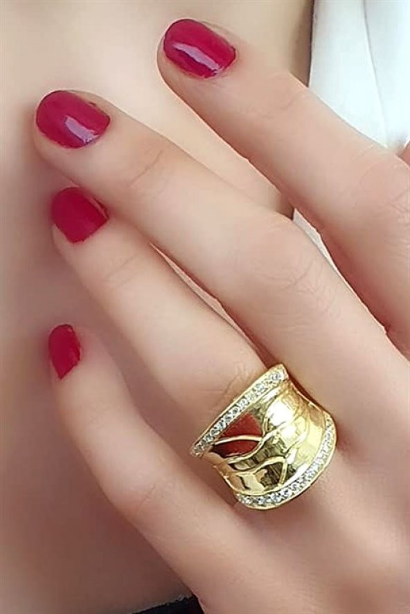 İtalyan Tasarımı Gümüş Üzerine Altın Kaplama Zirkon Taş Detaylı Lüks Yüzük ürün görseli