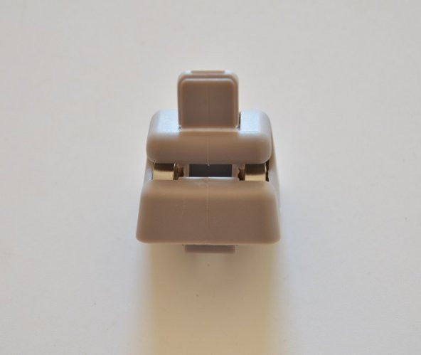 W123 W124 W126 W140 W201 ÖN CAM GÜNEŞLİK BRAKETİ BEJ 1268100012 - 2