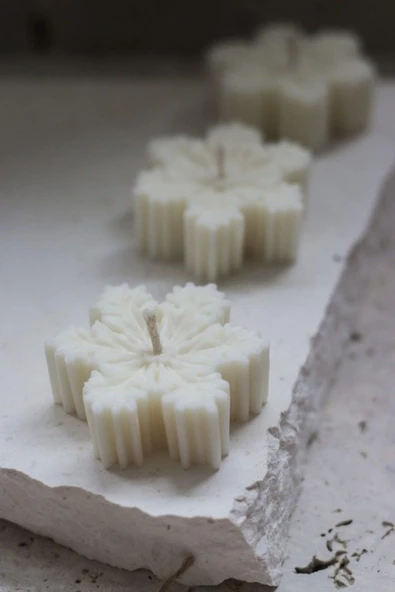 Yılbaşı Kar Tanesi Dekoratif Mum Beyaz Kokulu kalın ( 2 Adet ) - 3