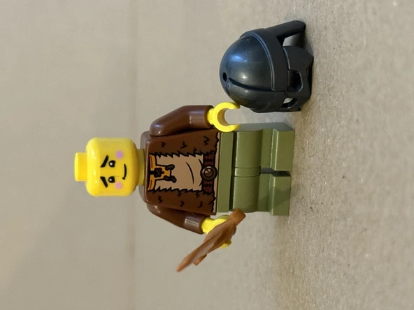 Orjinal Lego Minifigür Young Viking - Resim 2